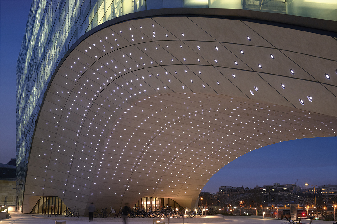 Le Monde  by BOA Light Studio